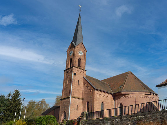 Kirche_St-Laurentius_Hochspeyer_Hauptstrasse.jpg 
